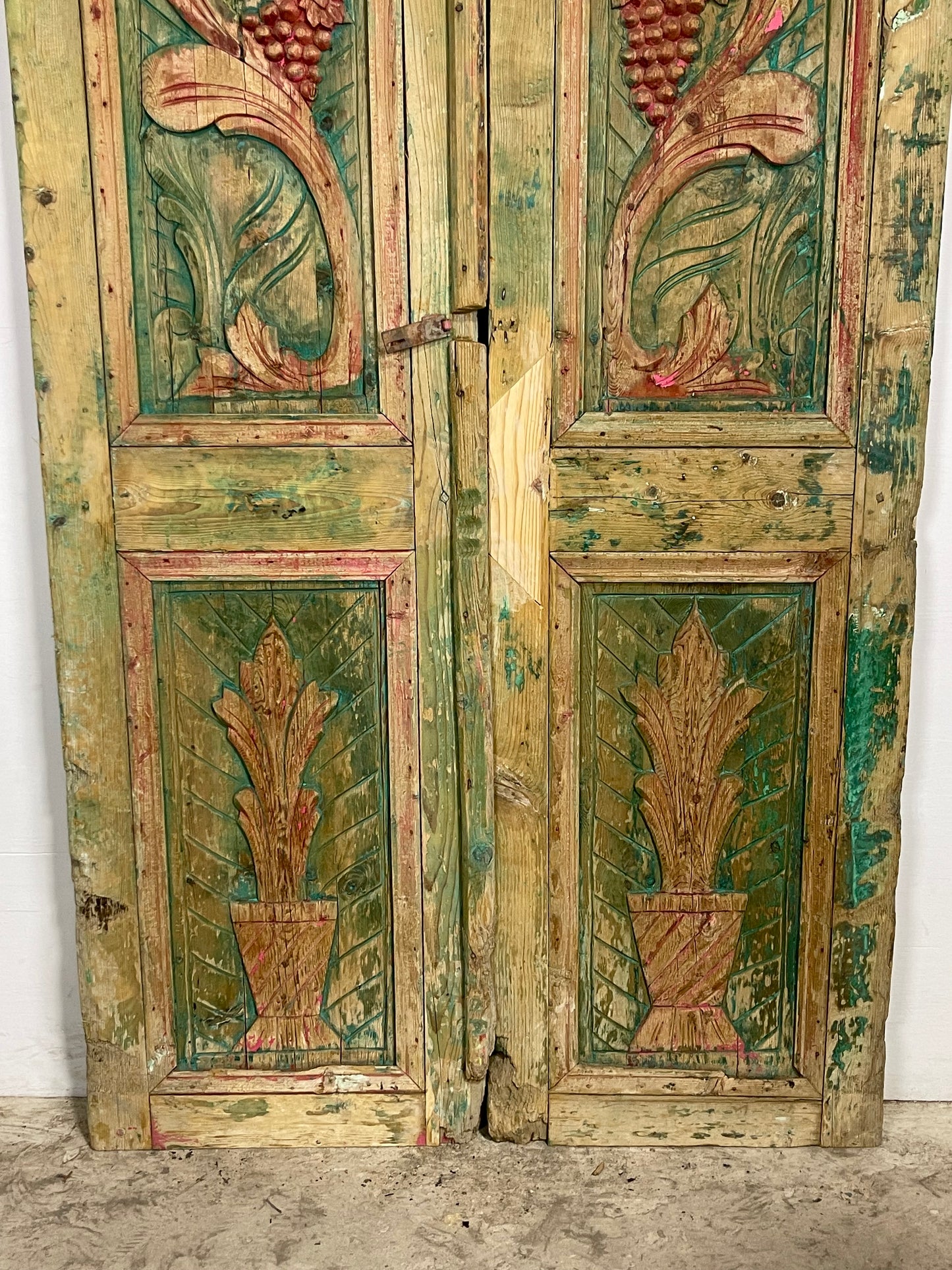 Antique  French Panel Doors with Carving  (87 x 48) M007