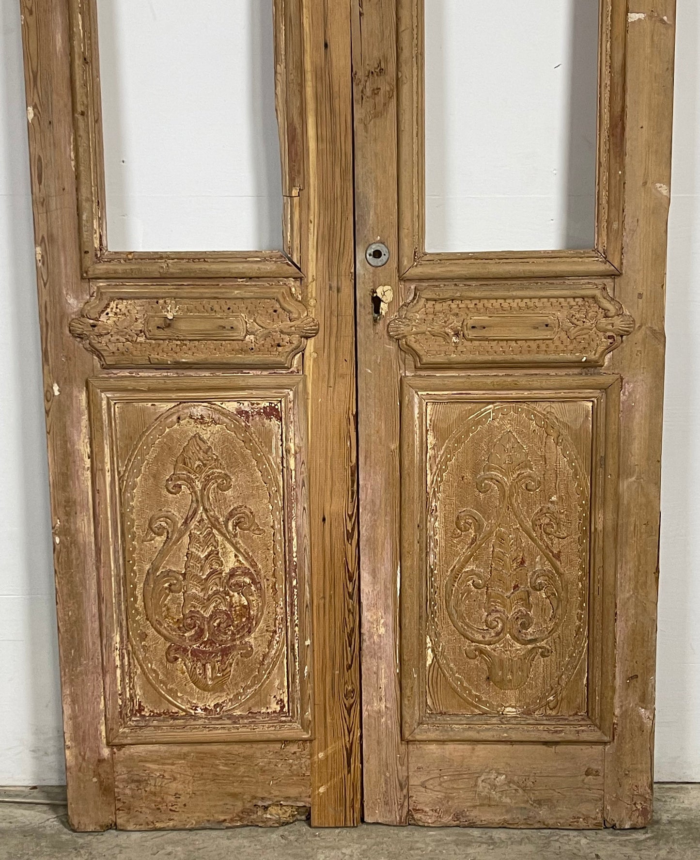 Antique  French Panel Doors with Carving  (102 x 45.5) M053