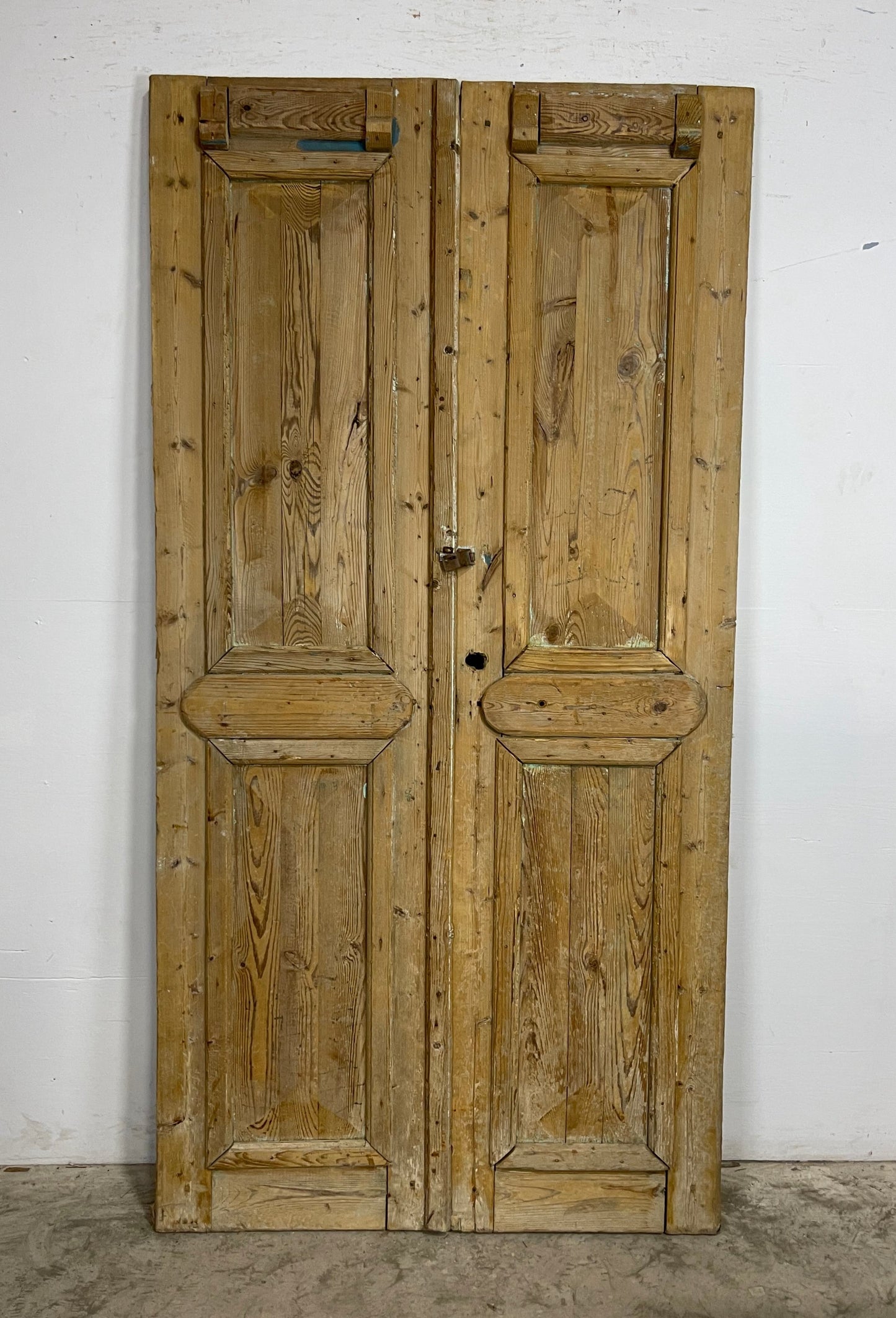 Antique  French Panel Doors with Carving  (88  x 44) M047