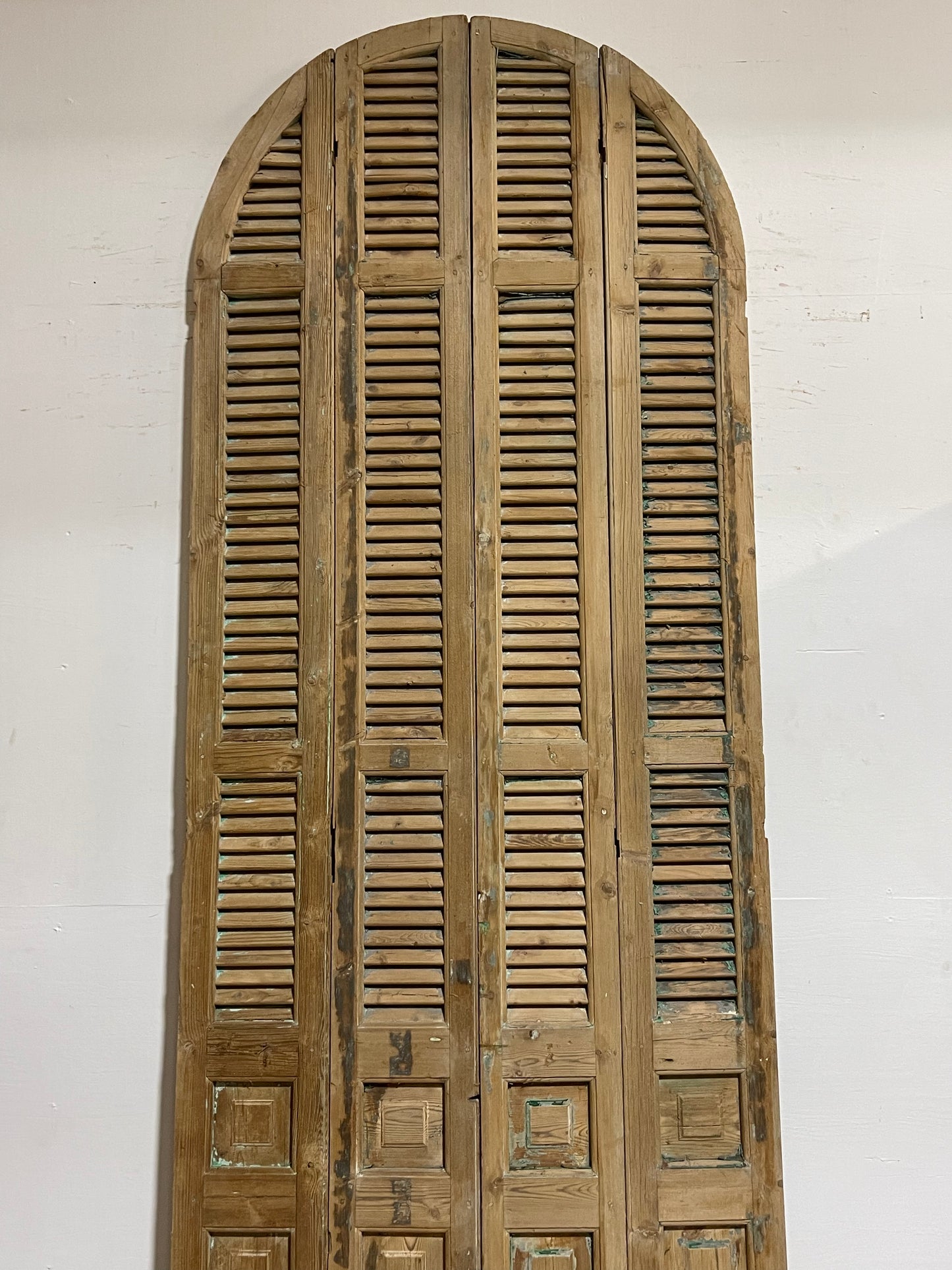 Antique French Shutters (119x43.75) J052A