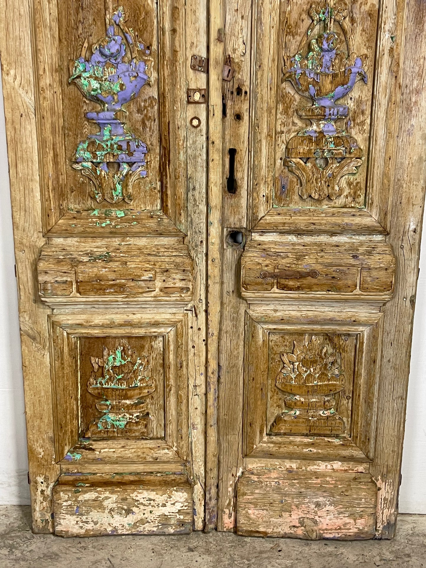 Antique  French Panel Doors with Carving  (84x45) M012