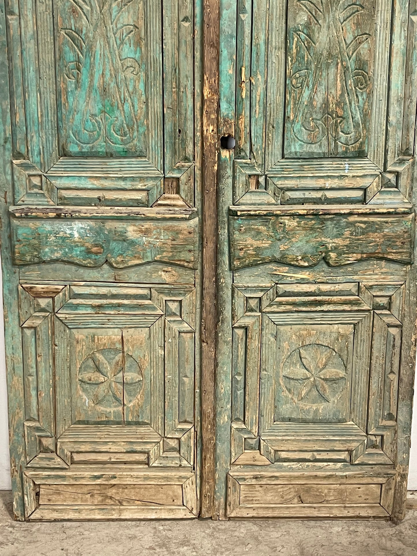 Antique  French Panel Doors with Carving  (91.75 x 51.25) M043