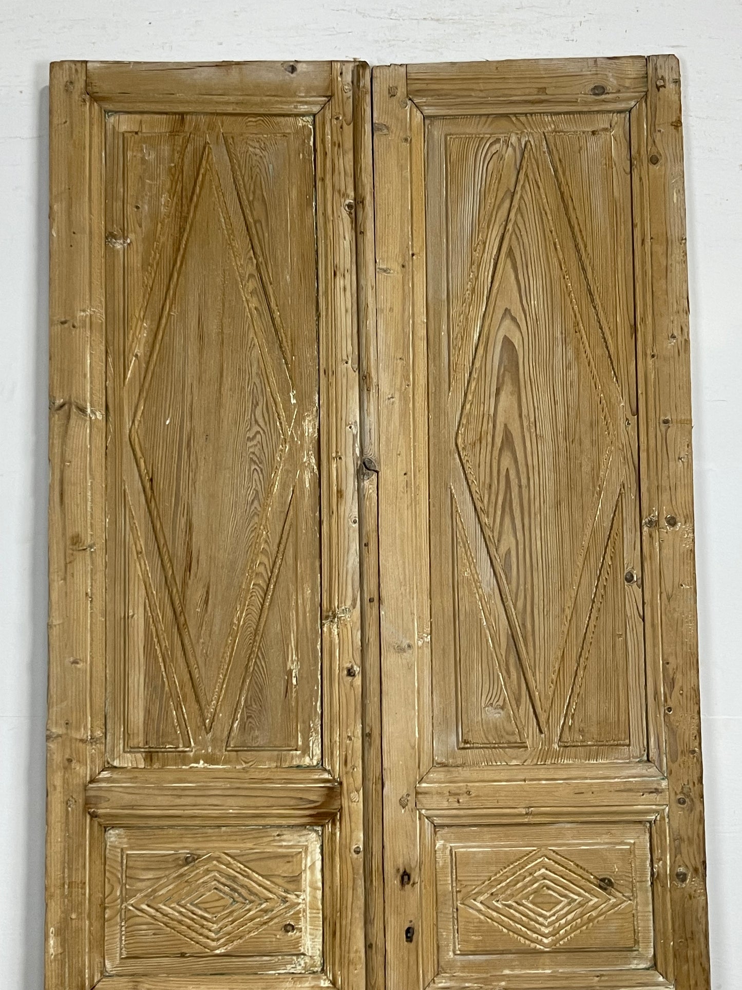 Antique  French Panel Doors with Carving  (90.5 x 41.5) M006