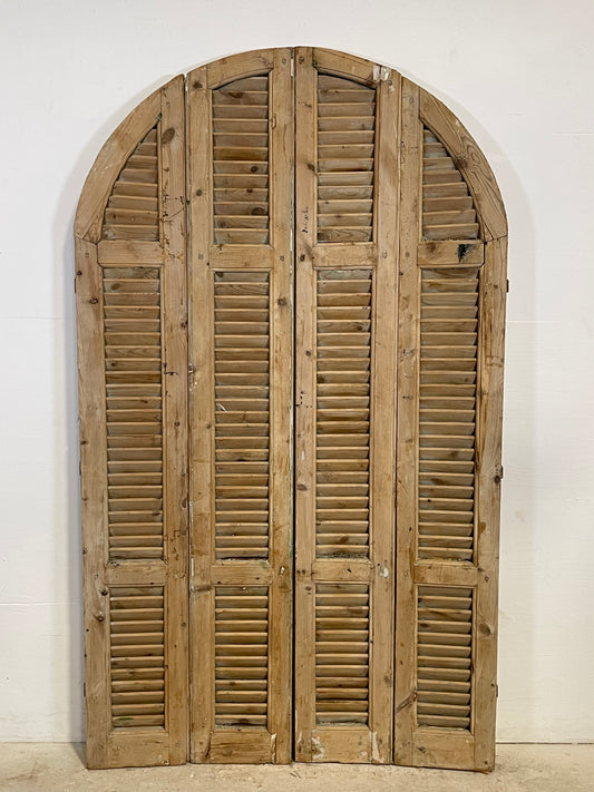 Antique French Arched Shutters (74.75x43.5) L358