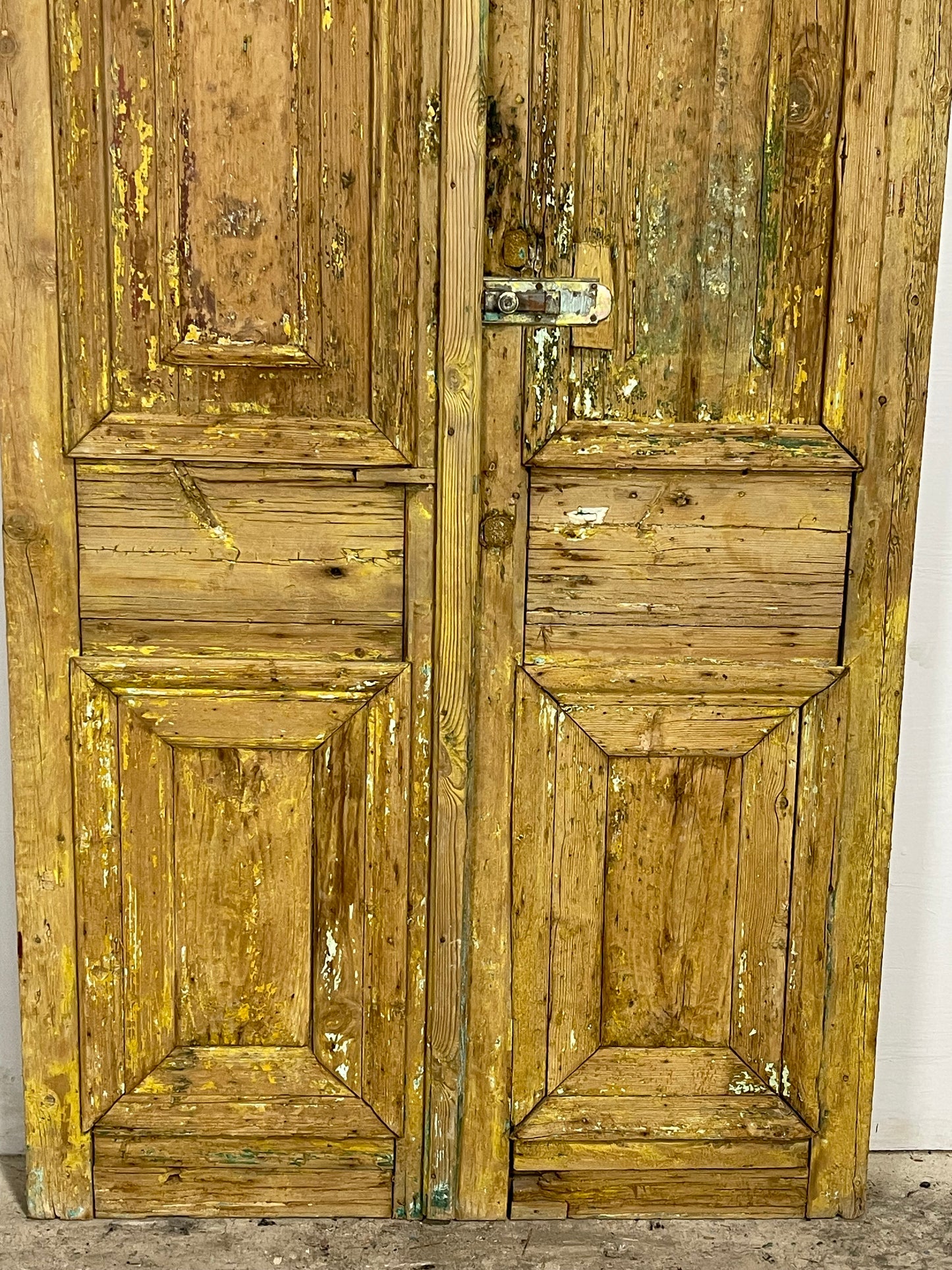 Antique  French Panel Doors with Carving  (87.5 x 40.5) M025