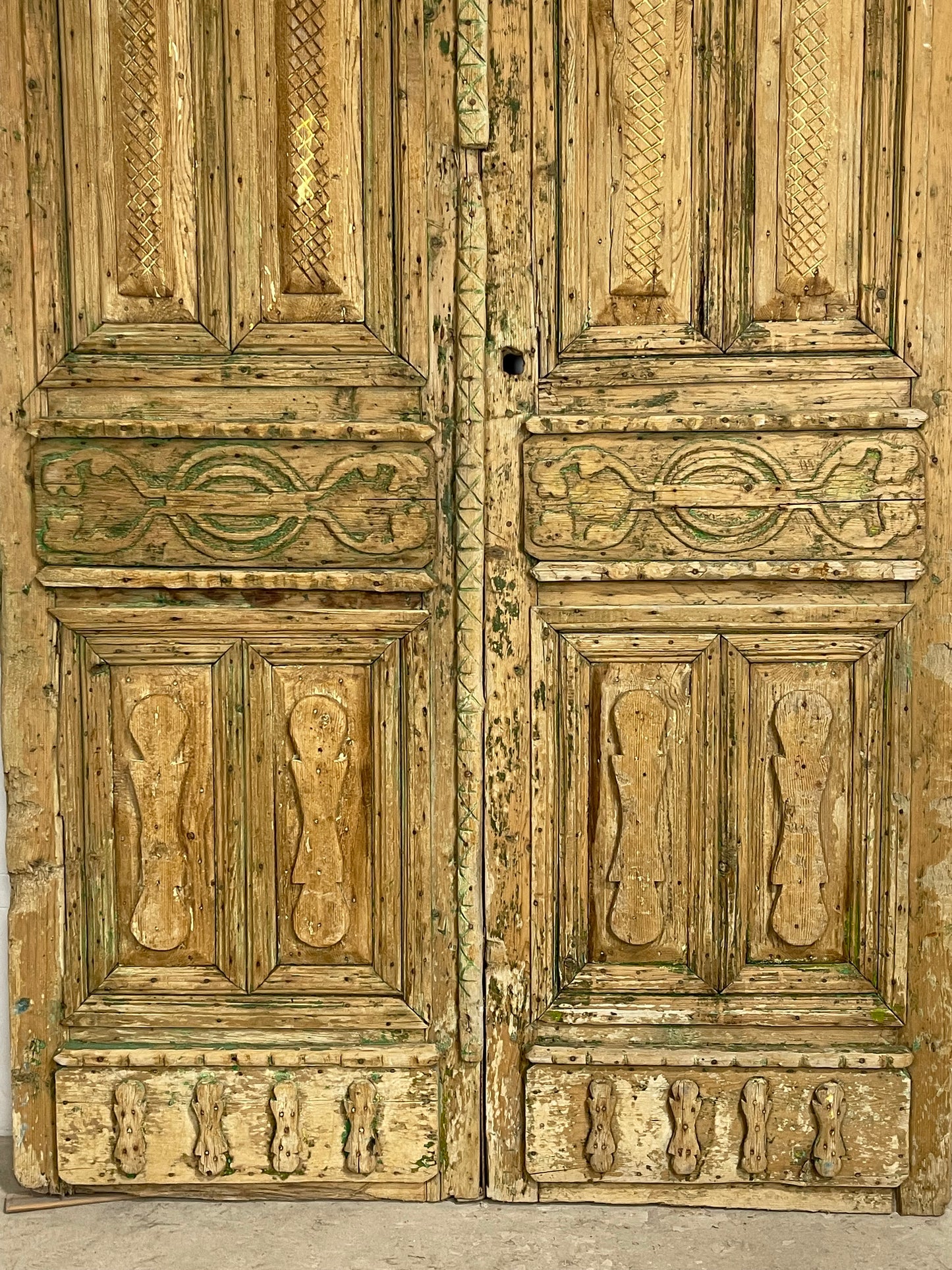 Antique  French Panel Doors with Carving  (106 x 58.5) M018