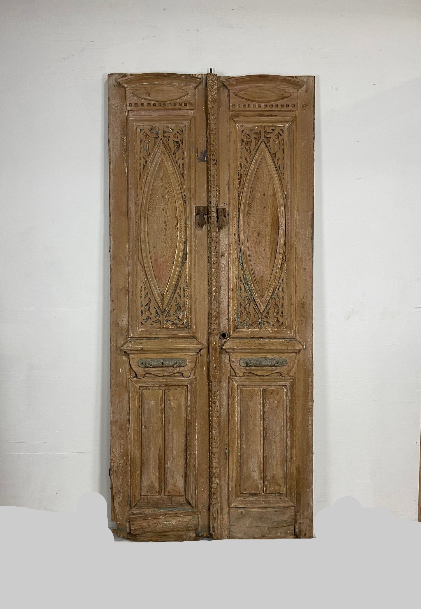 Antique  French Panel Doors with Carving  (96 x 42.5) N003