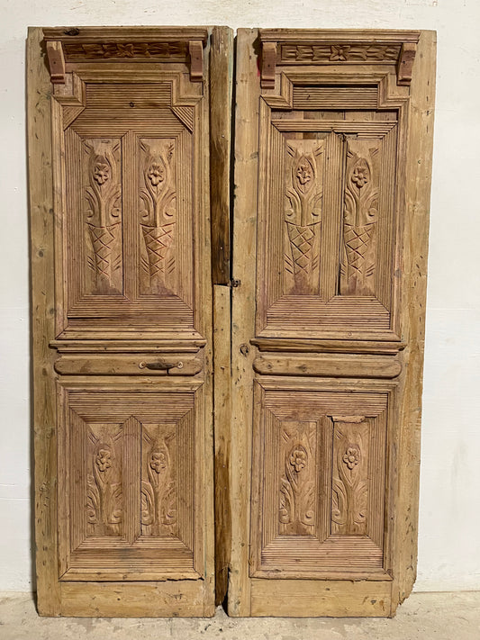 Antique  French Panel Door with Carving  (89.5x59.75) L004