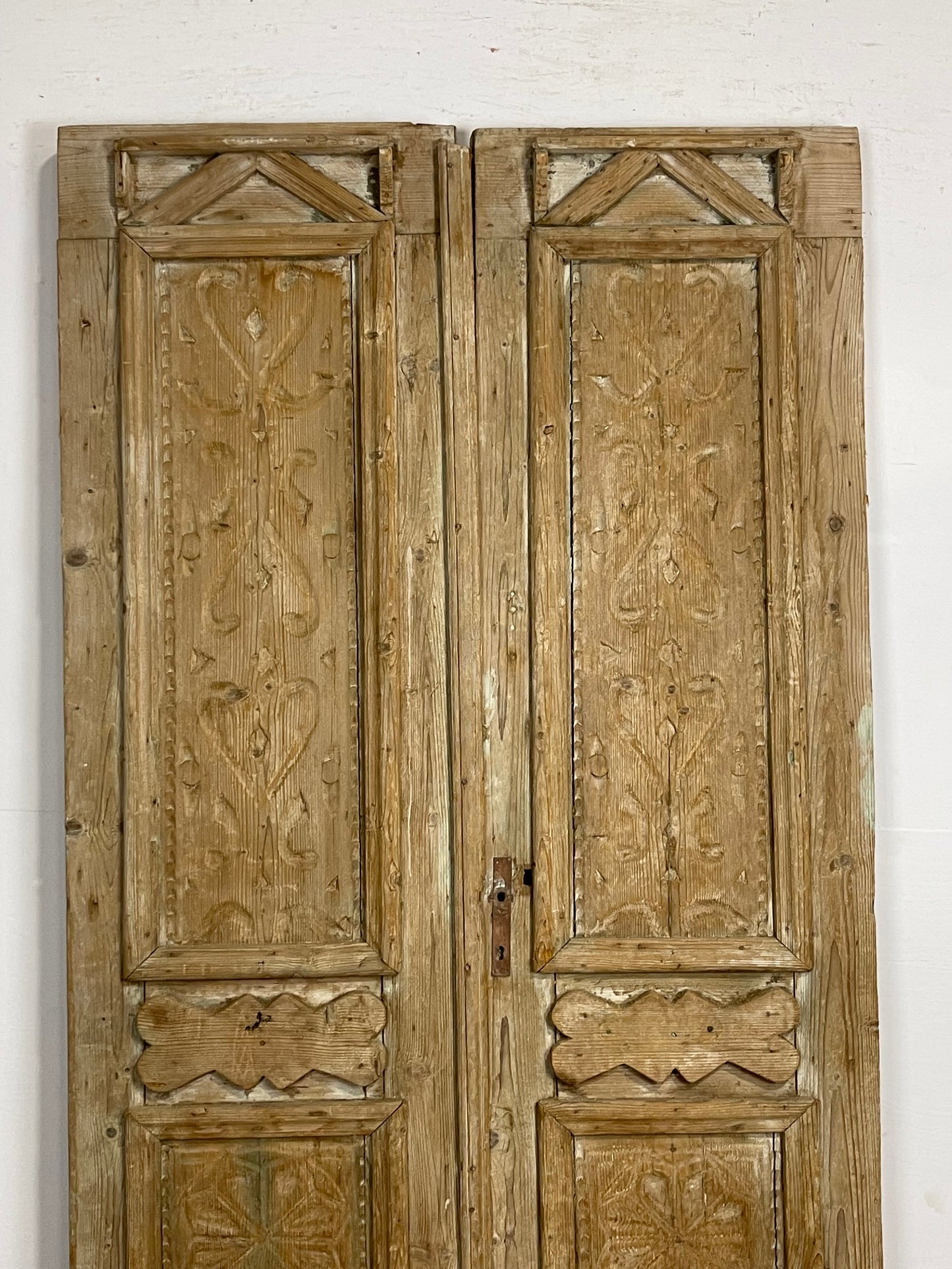 Antique  French Panel Doors with Carving  (86 x 44.5) M013