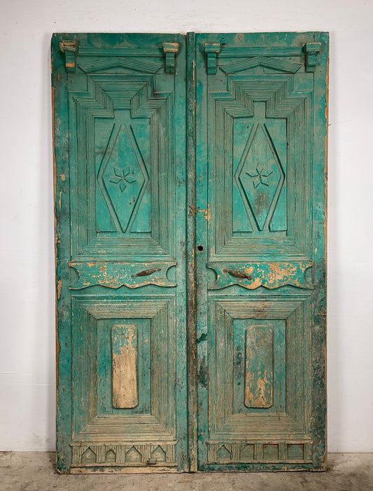 Antique  French Panel Doors with Carving  (94.25 x 58.75) M037