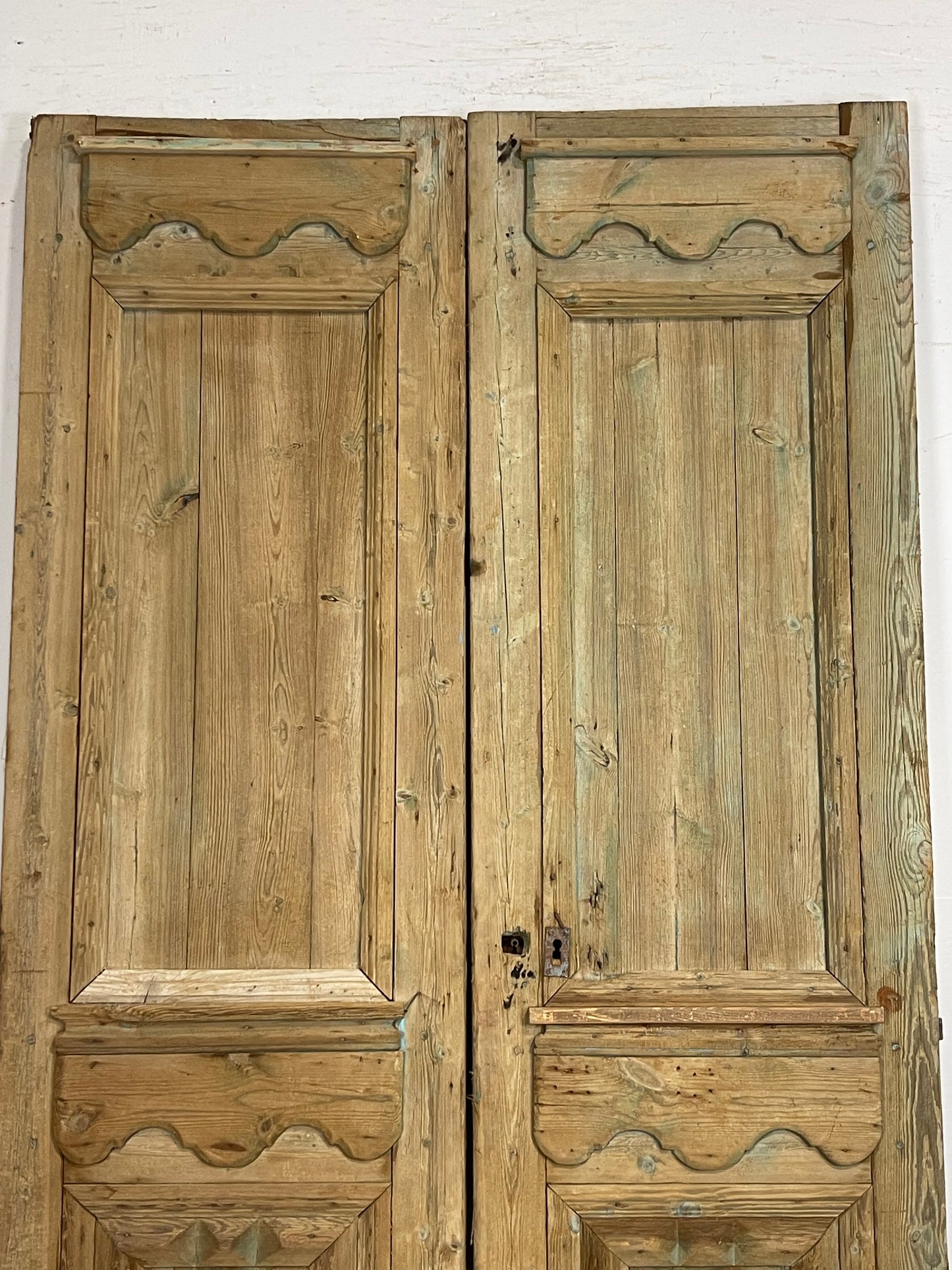 Antique  French Panel Doors with Carving  (92.5 x 48.75) M046