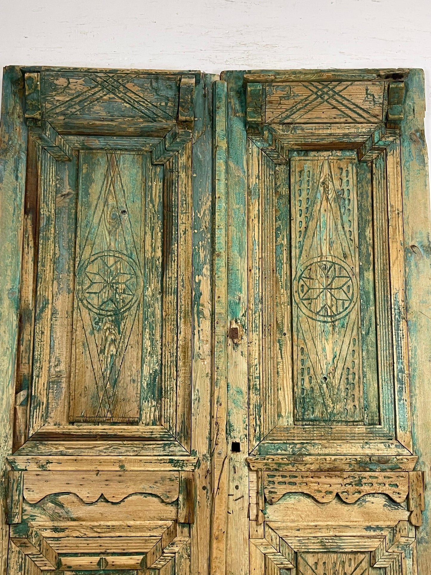 Antique  French Panel Doors with Carving  (93.25 x 56) M039