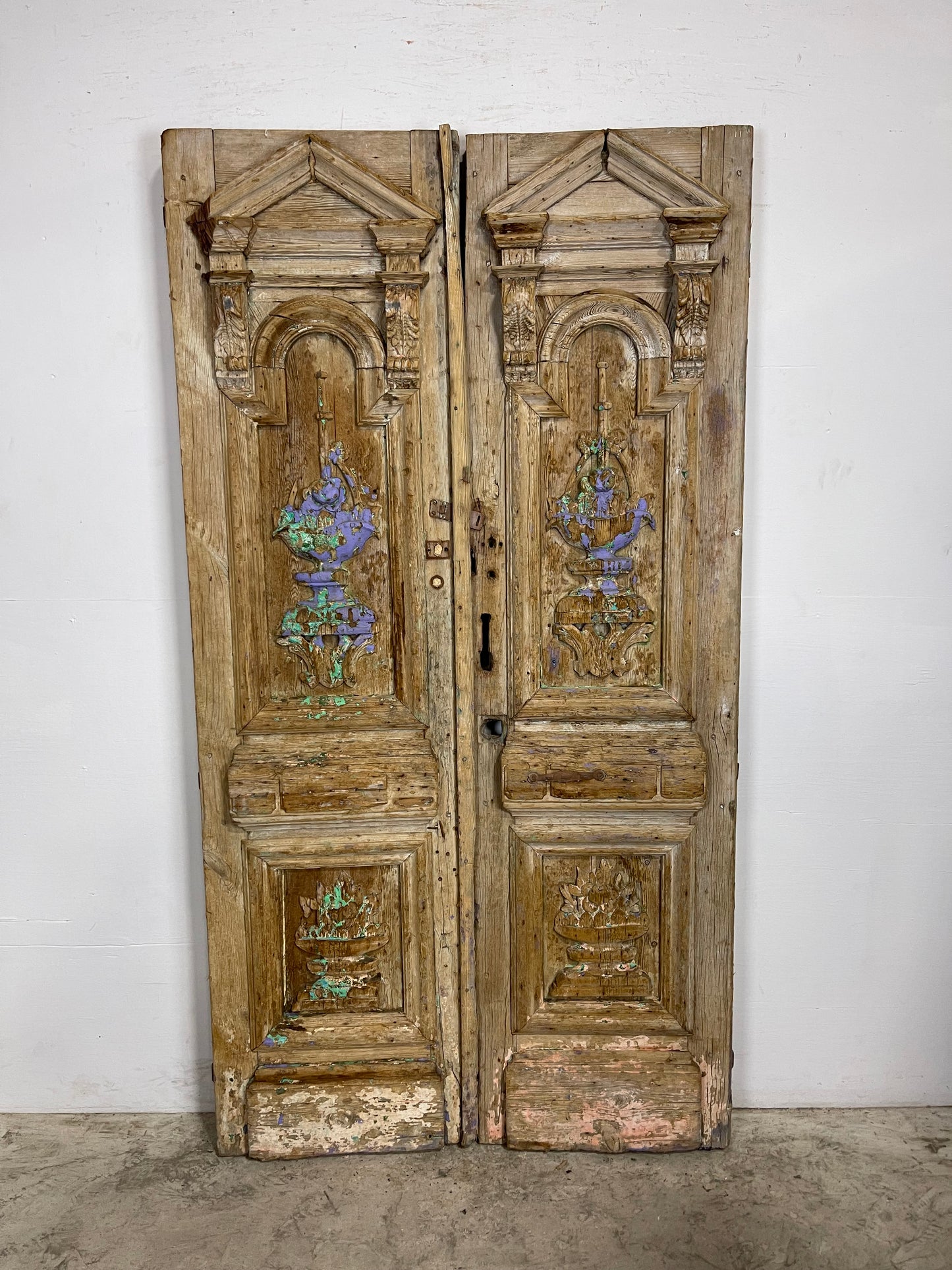 Antique  French Panel Doors with Carving  (84x45) M012