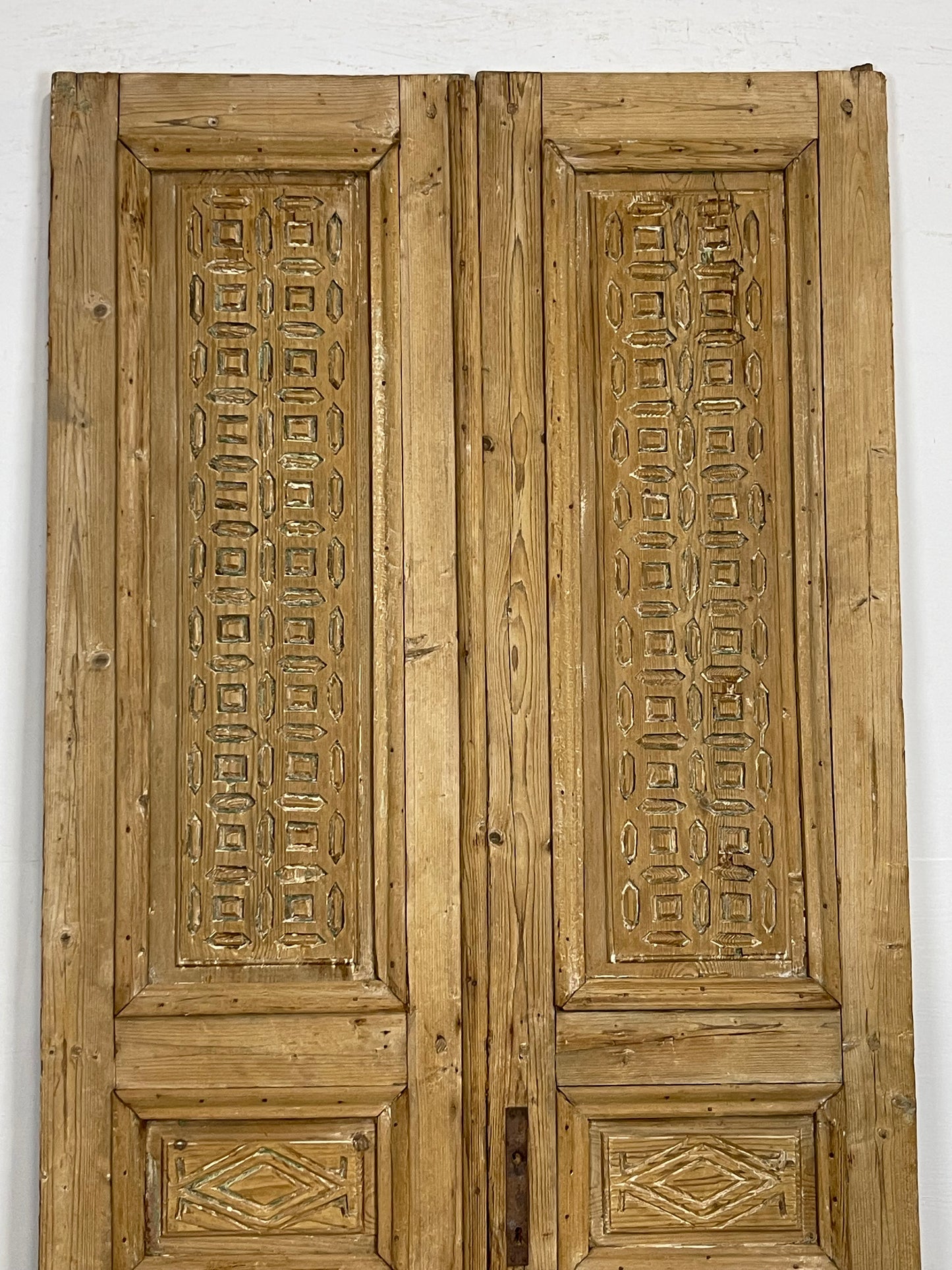 Antique  French Panel Doors with Carving  (87 x 41.5) M009