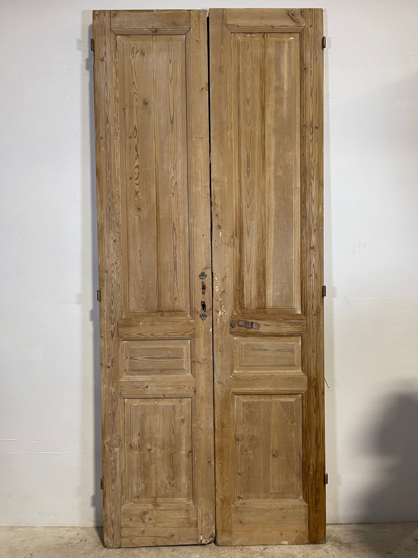 Antique French panel Doors (104.25x44) L295