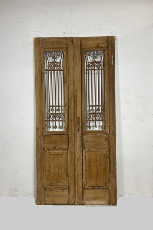 Antique French Panel Doors with Metal (92.25 x 44)    N015