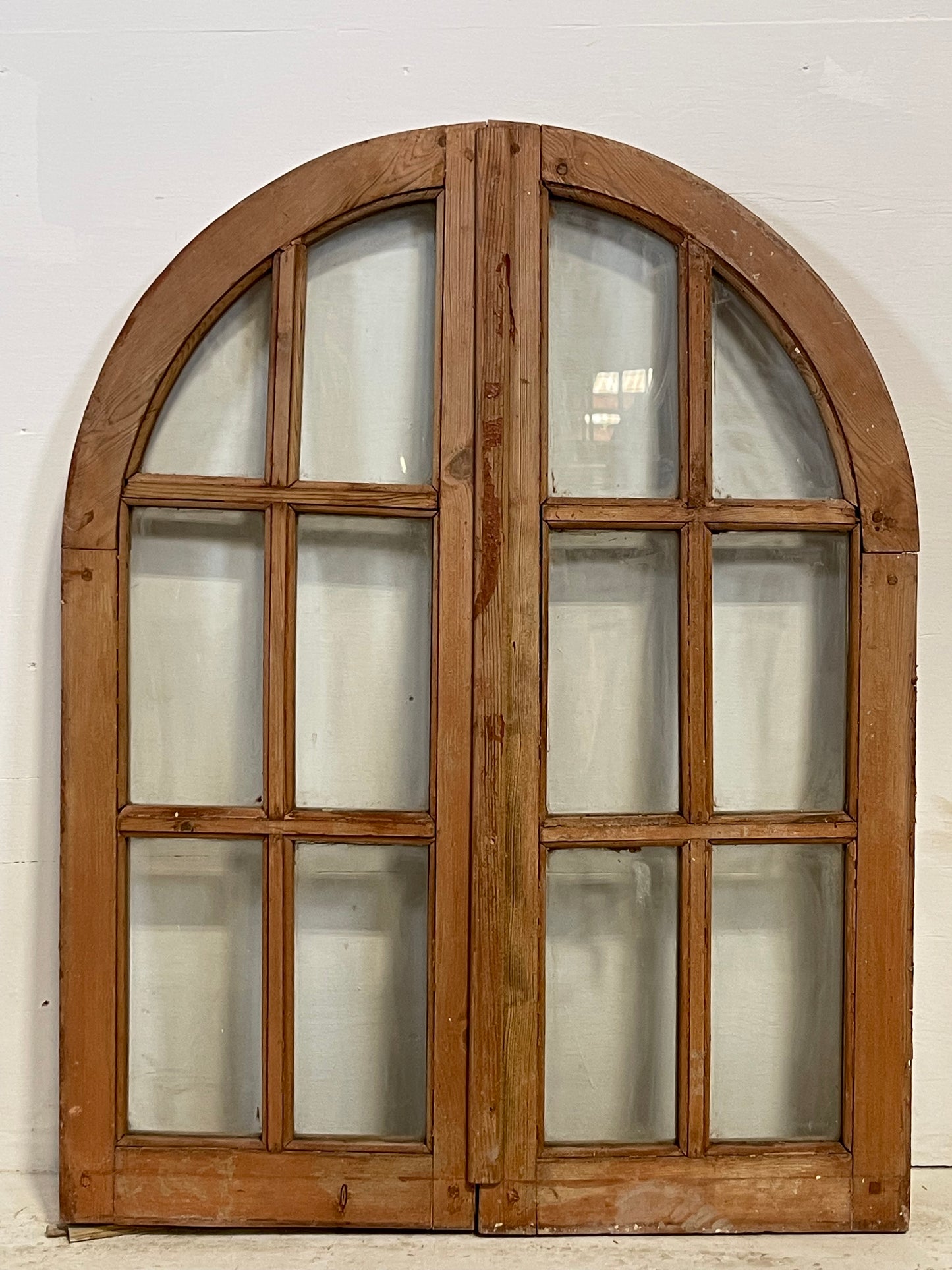 Antique arched glass window set    (44.5x34.25) L215