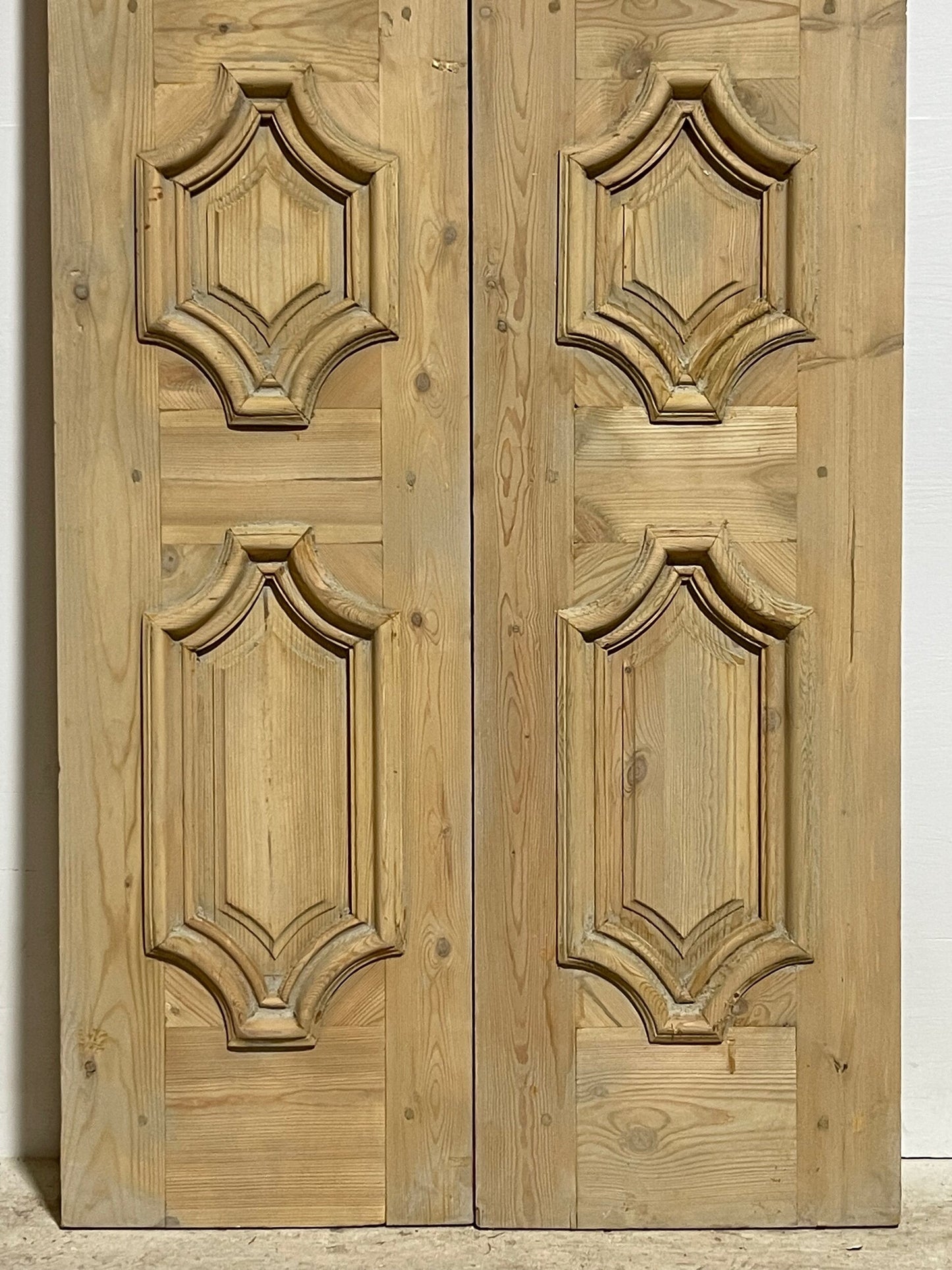 French panel doors with carvings (96 x 36.25) I028
