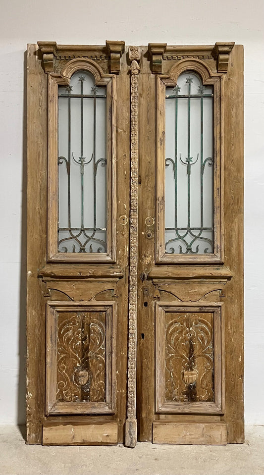 Antique French panel doors with metal (108 x 59) I031