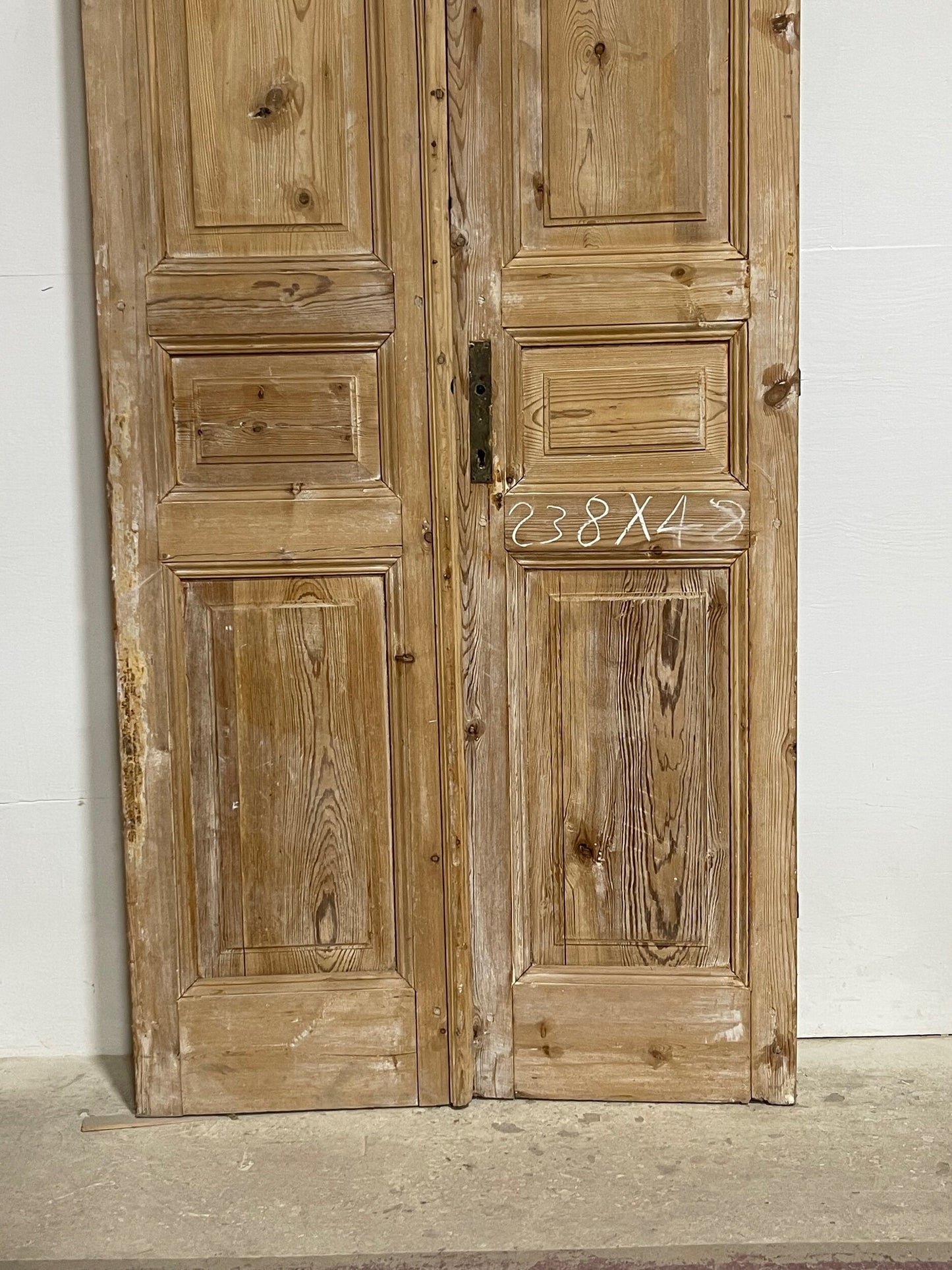 Antique French panel doors (93.75x38.25) I130