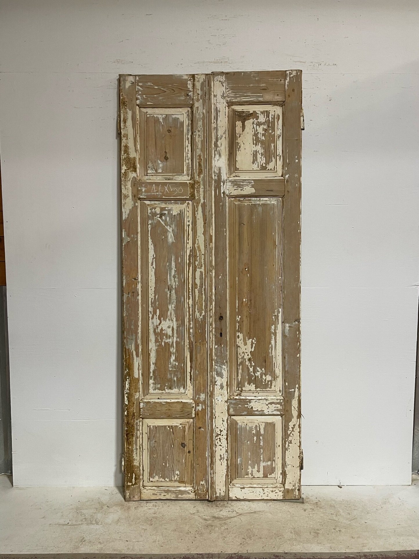 Antique French doors (94.75X40) G0100