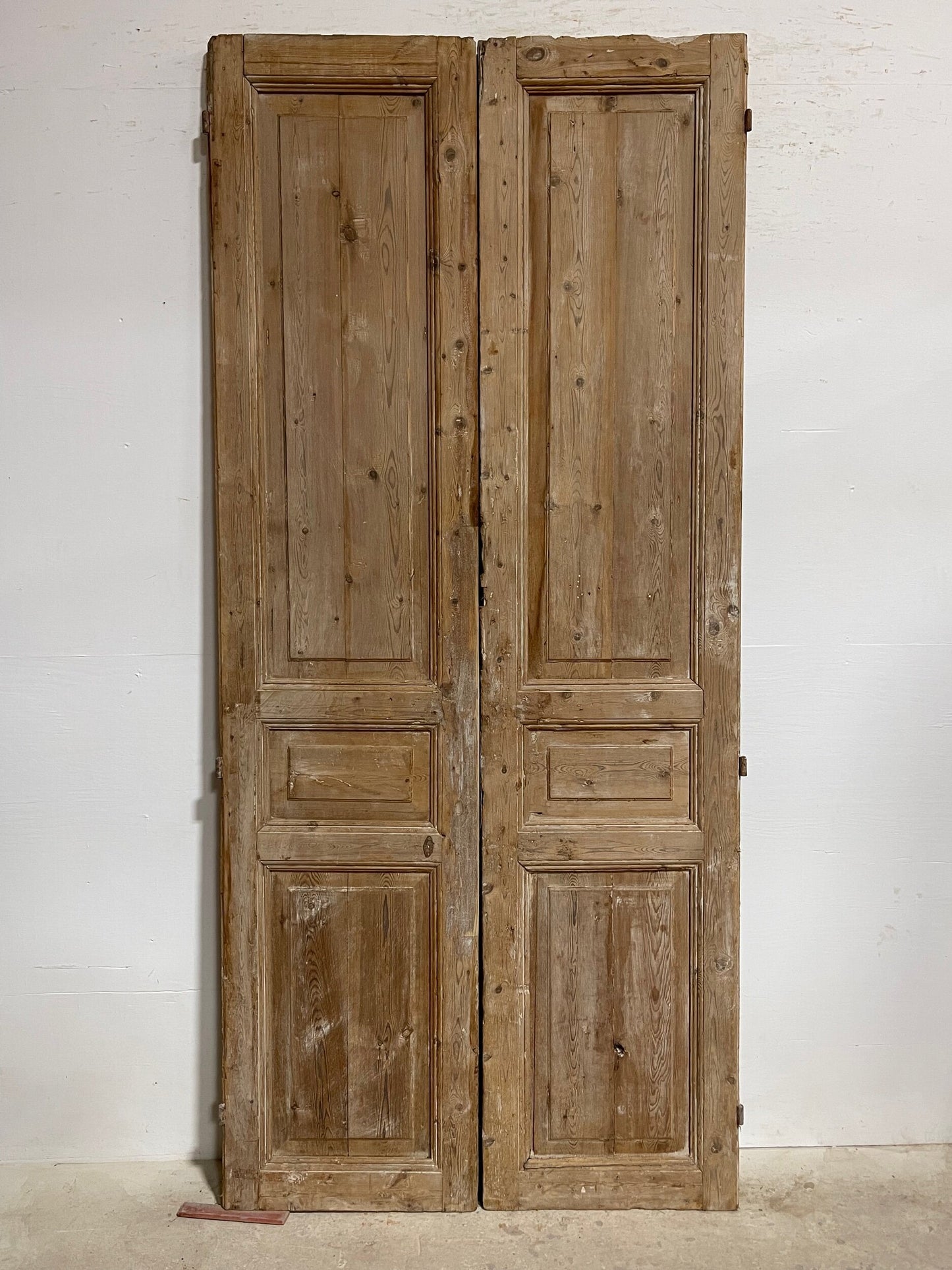 Antique French panel doors (99 x 44.5) I077