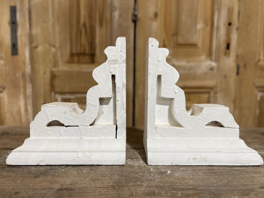 Corbel pair (H=10) (L=9) (W=6) C7s