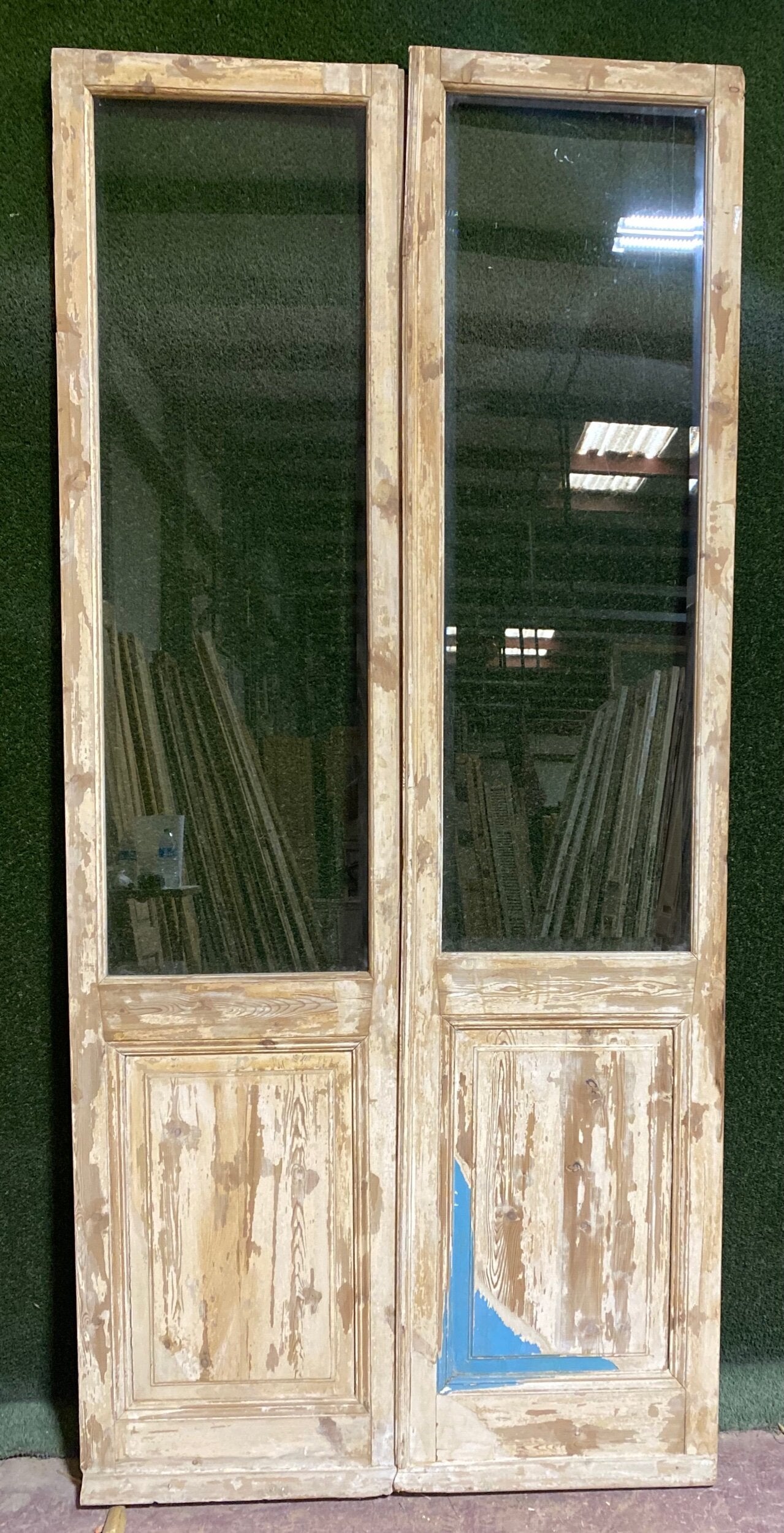 Antique French door (104.5x48.25) with glass D950