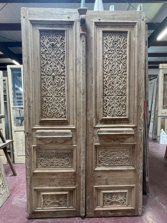 Antique French panel door (108x62) E1012g