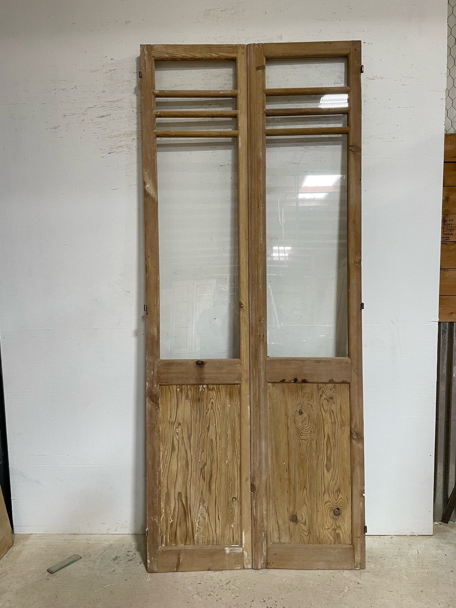 Antique French door (105.5x44) with glass F0825