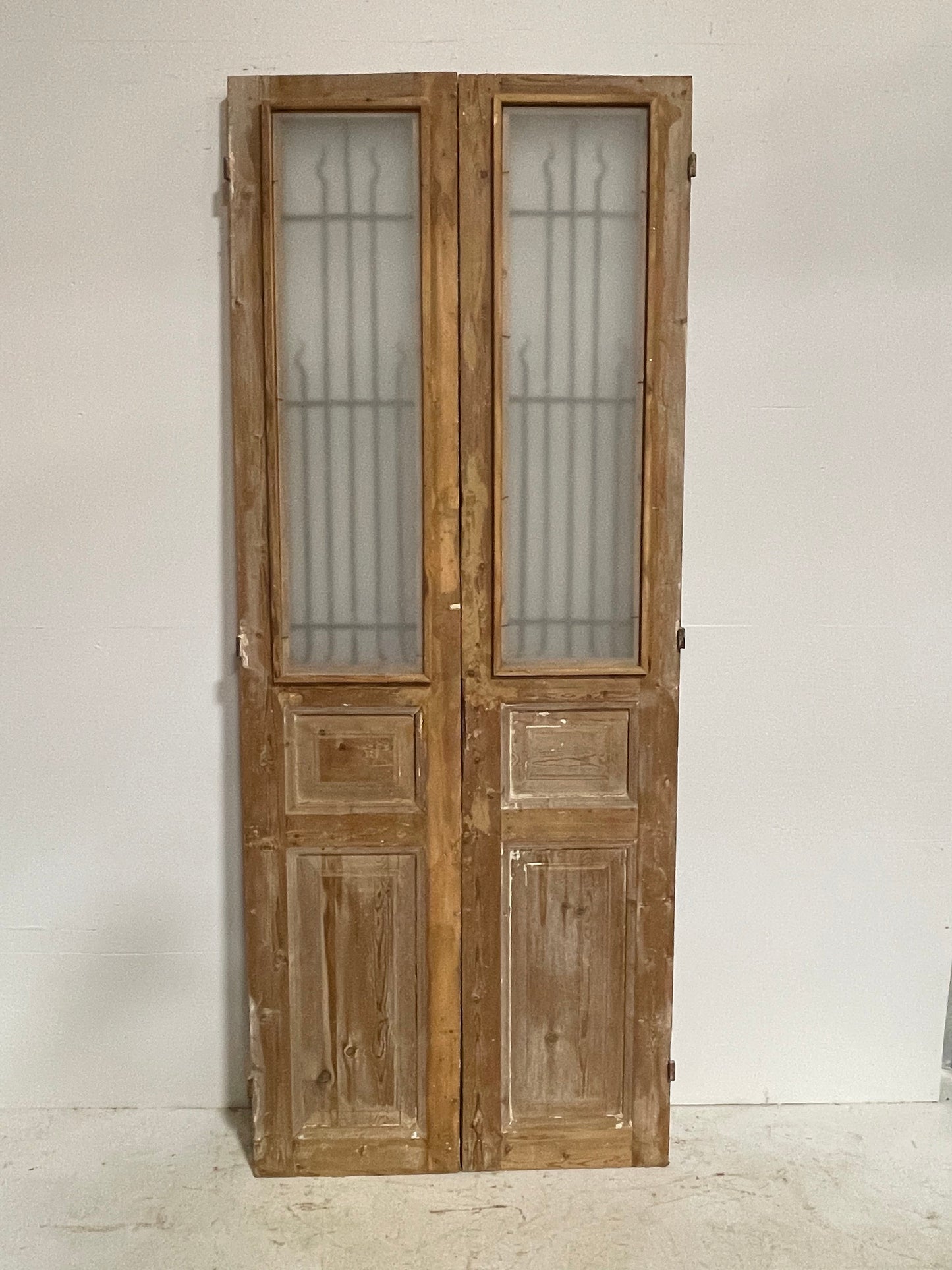 Antique french panel door with metal G1034 (92.5x36.75)