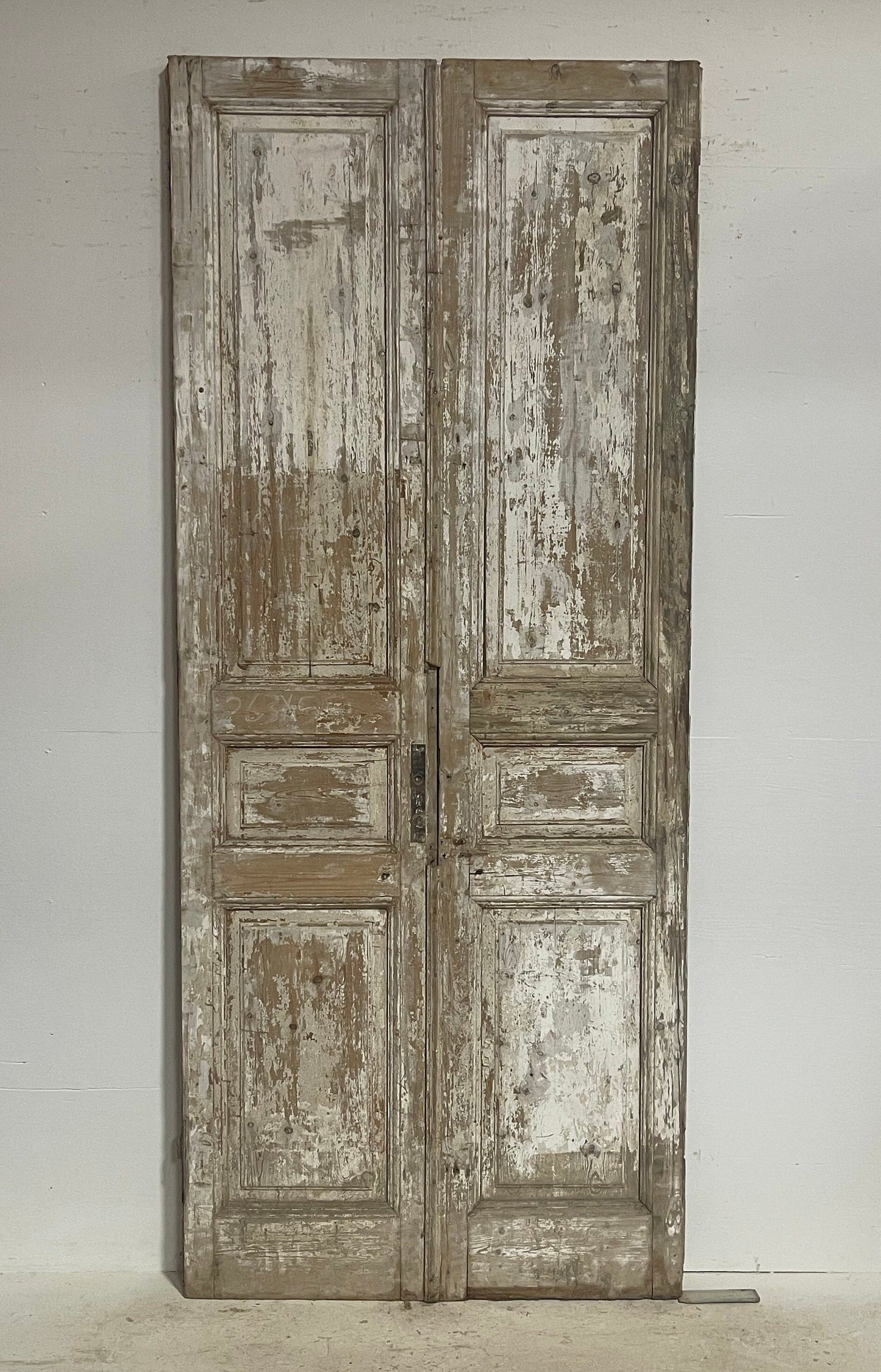 Antique French panel doors (103.5x43.75) G0152s