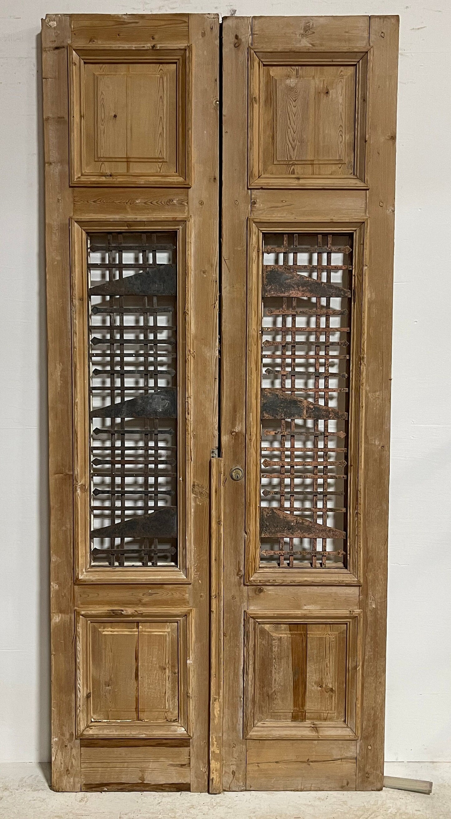 Antique French panel doors with metal (99.75x44.75) H0029s