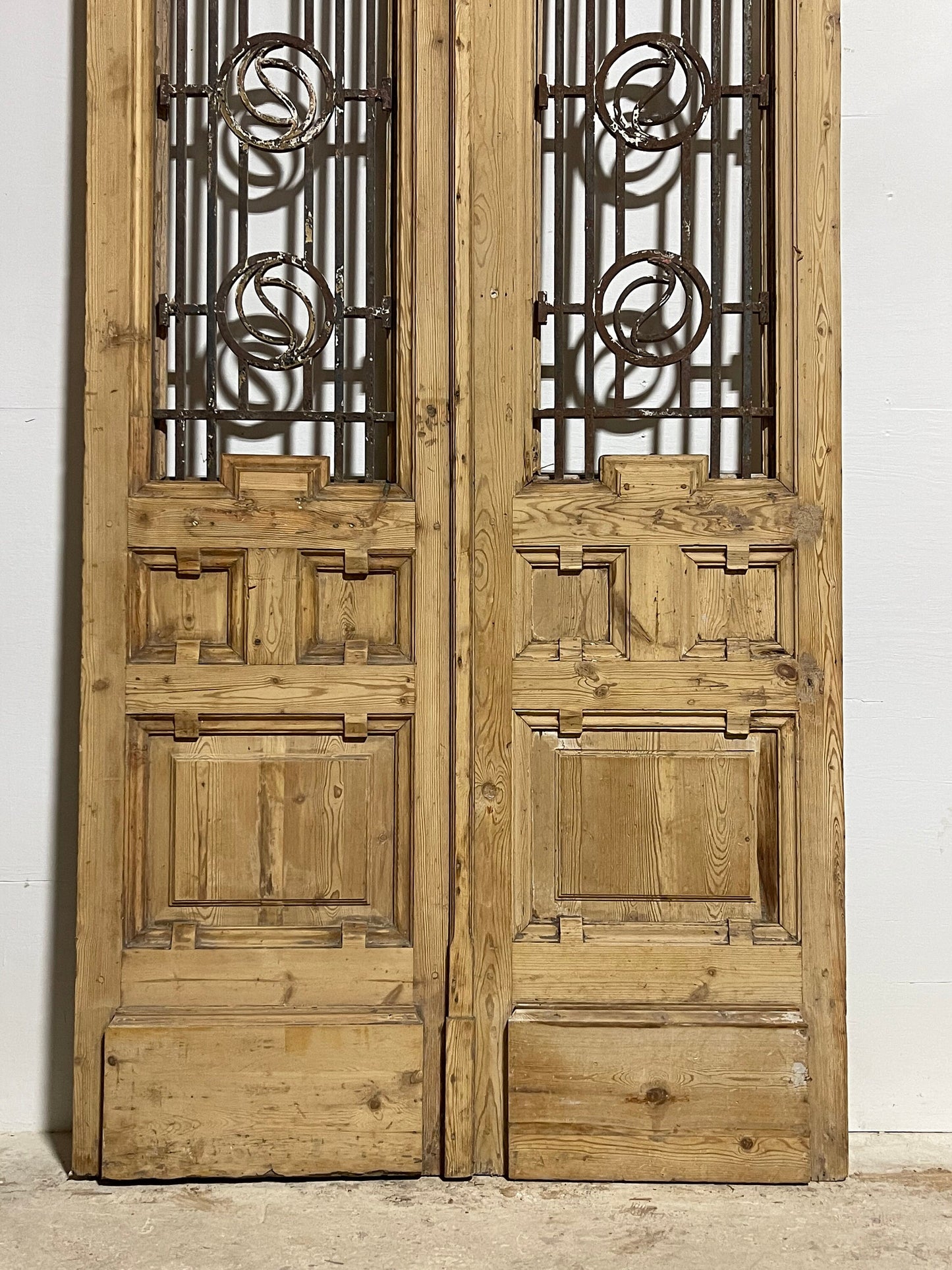 Antique French panel doors with iron (112x47) I032s